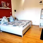 Апартаменты Szandra Vendeghaz *