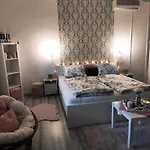 Szandra Vendeghaz Апартаменты Osku