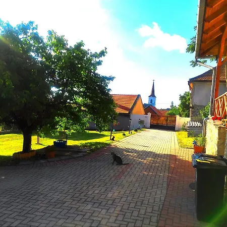 Apartmán Szandra Vendeghaz *