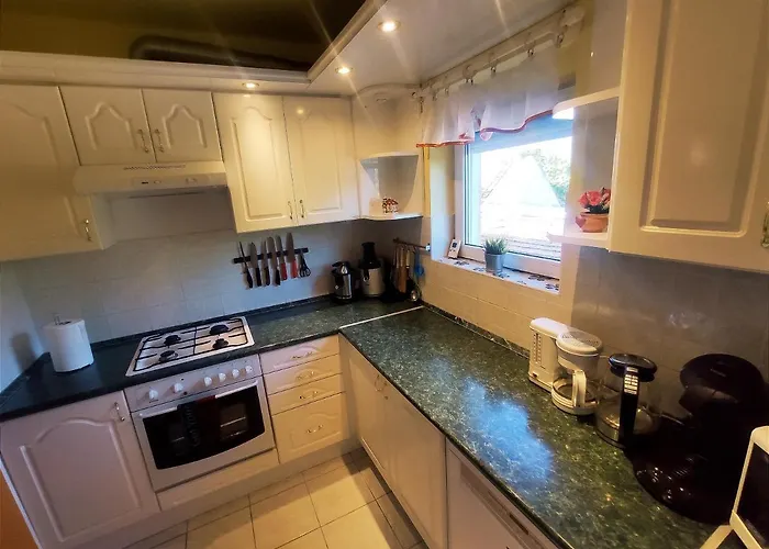 Szandra Vendeghaz * Osku